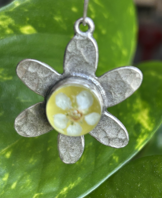 Flower Shape Pendant with Chokeberry Flowers
