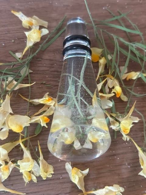 NEW Wine Stopper with Butter and Eggs Flowers