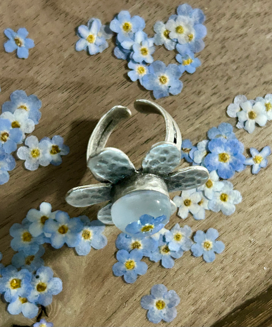 Flower-Shaped Ring with Forget-Me-Not Flowers