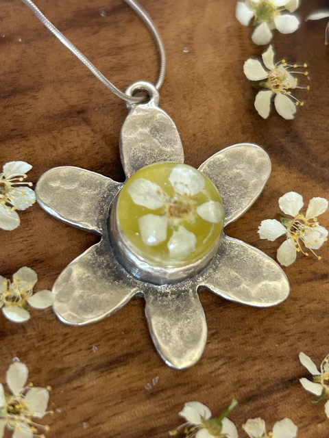 Flower Shape Pendant with Chokeberry Flowers