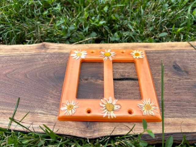 Double Light Switch Cover with Daisies